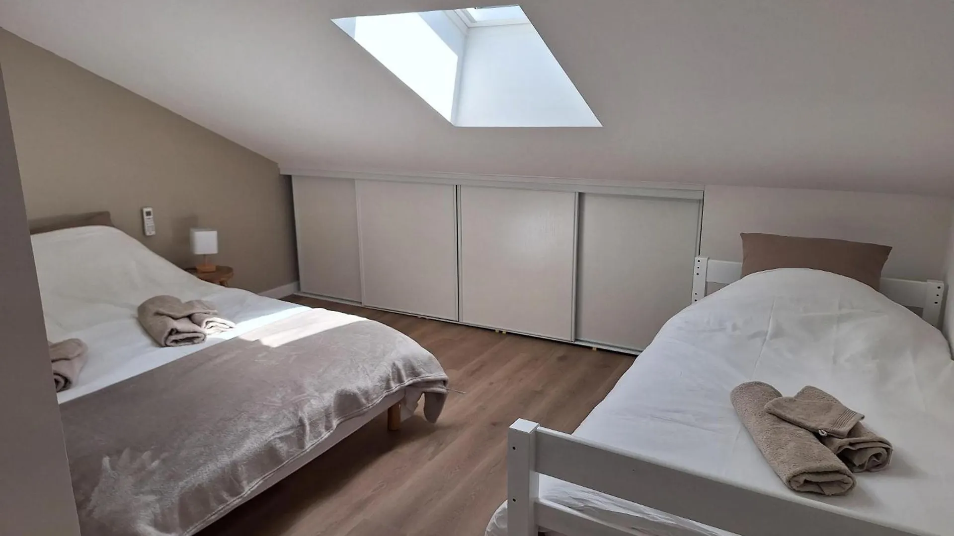Apartment Gitecow Saint-Cyr-les-Vignes France